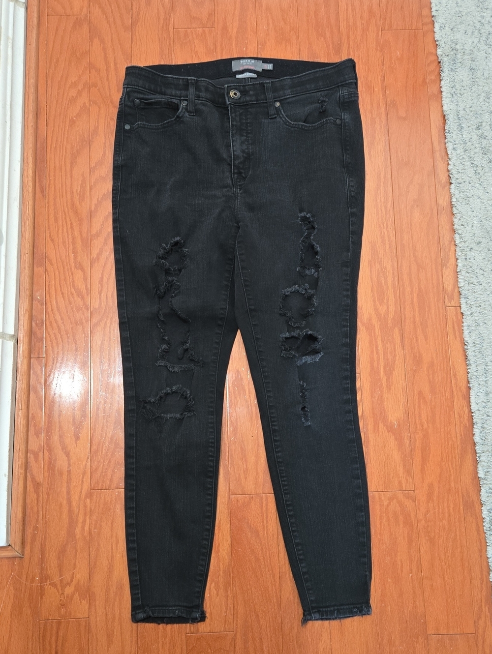 torrid Black Ripped Skinny Jeans Size 12